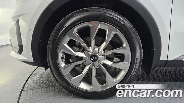 Kia Sorento 2021 — ფოტო 5/20