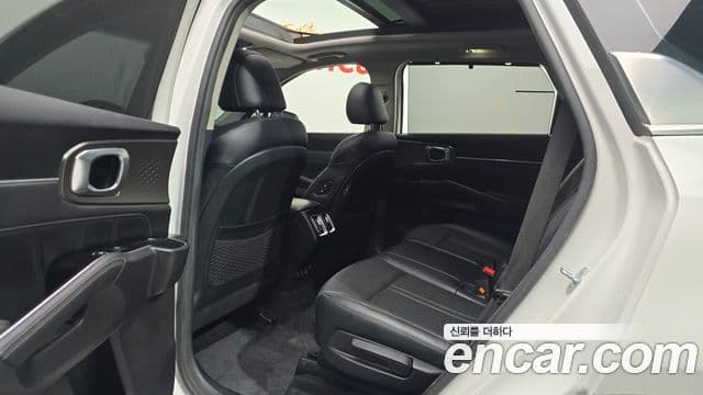 Kia Sorento 2021 — ფოტო 11/20