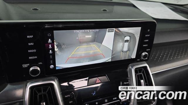 Kia Sorento 2021 — ფოტო 14/20