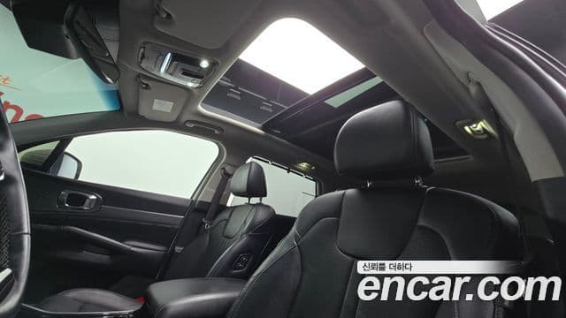 Kia Sorento 2021 — ფოტო 19/20