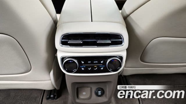 Genesis GV80 2023 — Şəkil 19/20