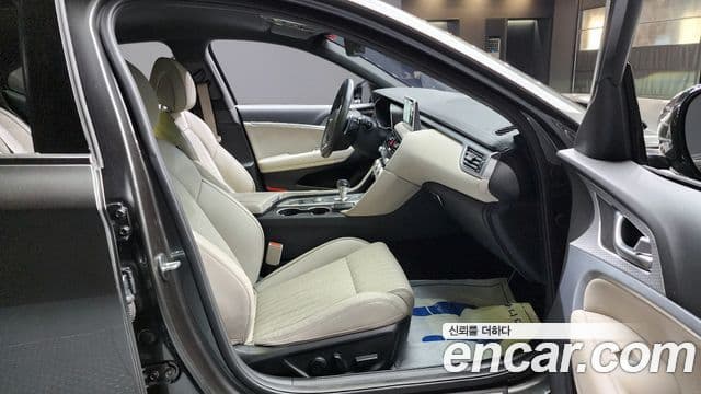 Genesis G70 2022 — Şəkil 11/20