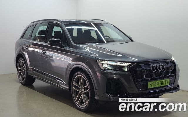 Audi Q7 2025 — ფოტო 10/19