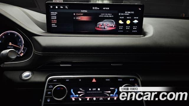 Genesis GV80 2021 — Photo 28/32