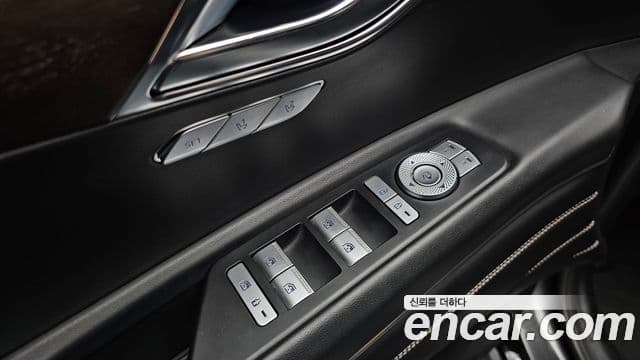 Genesis GV80 2021 — Photo 27/32