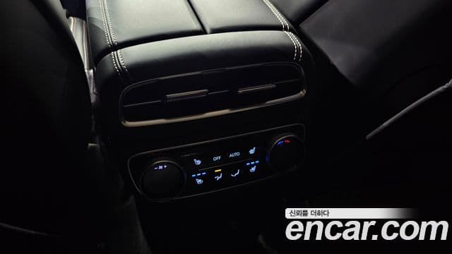 Genesis GV80 2021 — Photo 25/32