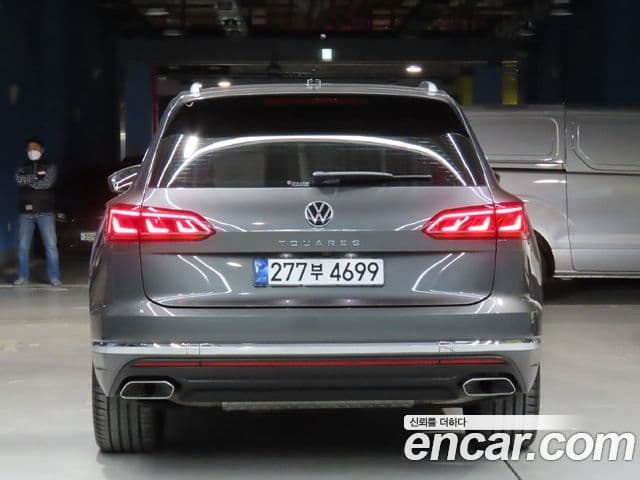 Volkswagen Touareg 2023 — Photo 18/20