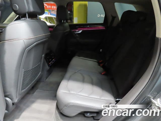 Volkswagen Touareg 2023 — Photo 9/20