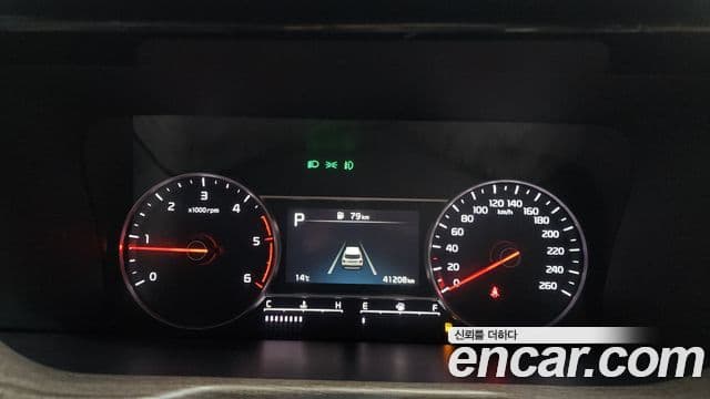 Kia Sorento 2022 — Şəkil 8/20