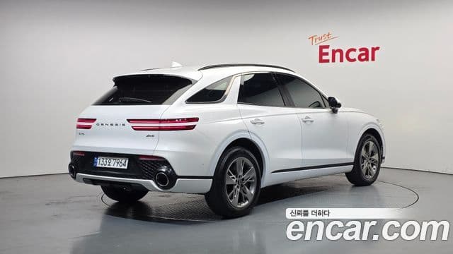 Genesis GV70 2021 — Photo 8/33
