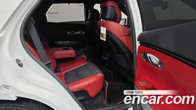 Genesis GV70 2021 — ფოტო 12/20