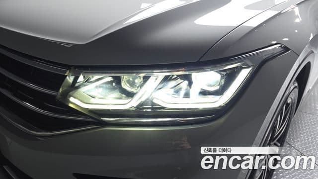 Volkswagen Tiguan 2021 — Photo 5/31