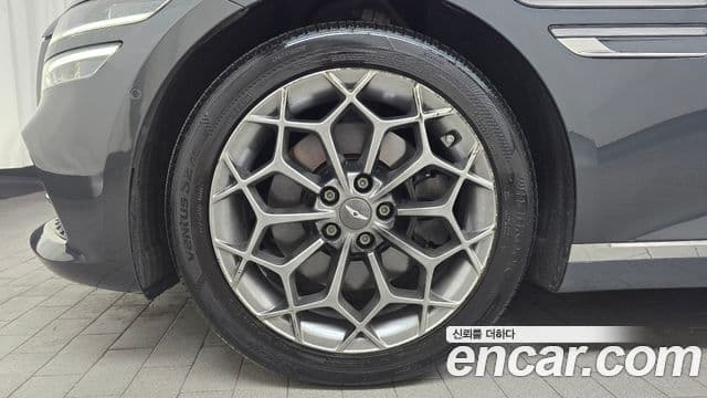 Genesis Electrified G80 2020 — ფოტო 5/20