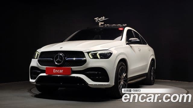 Mercedes-Benz GLE-Class 2022 — Şəkil 19/29