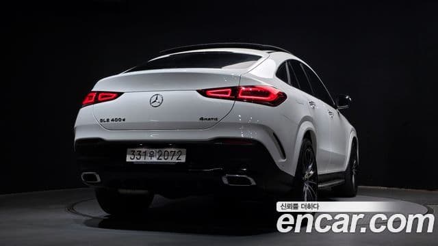 Mercedes-Benz GLE-Class 2022 — Şəkil 25/29