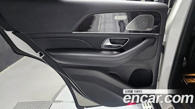 Mercedes-Benz GLE-Class 2022 — Şəkil 16/29