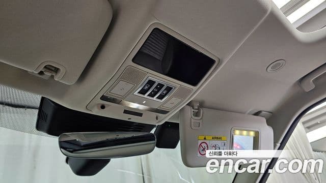Land Rover Discovery 5 2021 — Photo 5/20