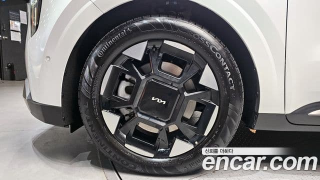 Kia Carnival 2024 — Şəkil 4/20