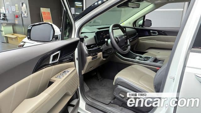 Kia Carnival 2024 — Şəkil 9/20