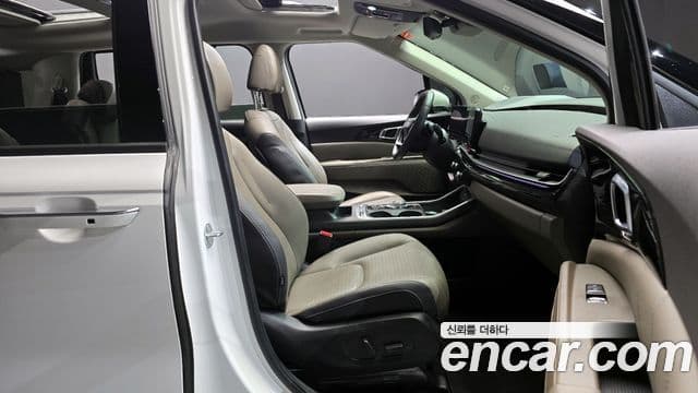 Kia Carnival 2024 — Şəkil 11/20