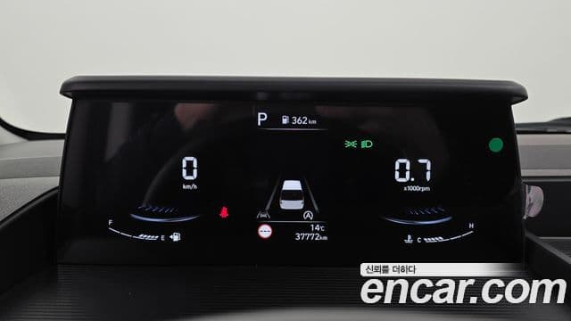 Hyundai Staria 2024 — Фото 8/20