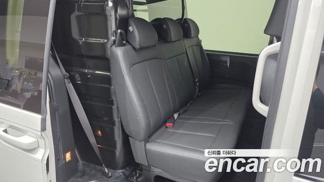 Hyundai Staria 2024 — Фото 11/20