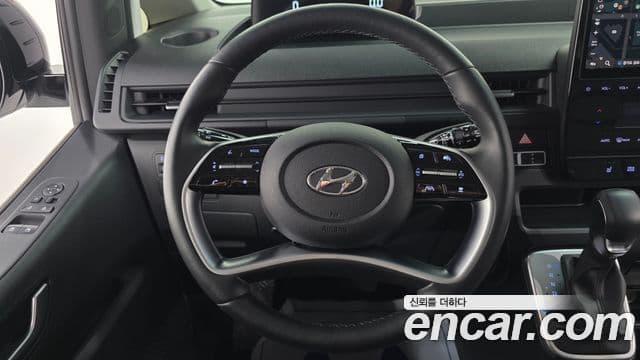 Hyundai Staria 2024 — Фото 15/20