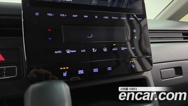 Hyundai Staria 2024 — Фото 18/20