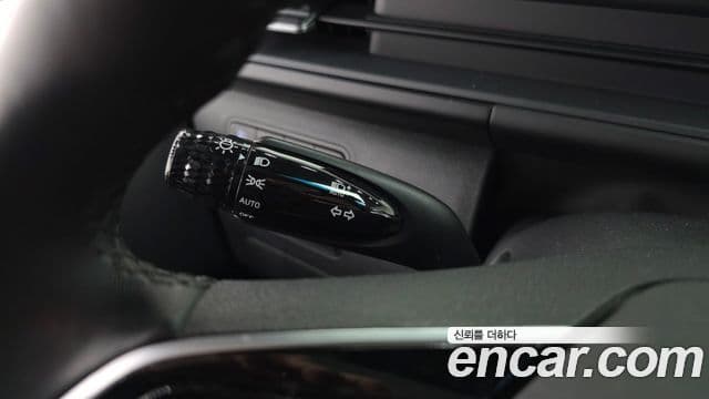 Hyundai Staria 2024 — Photo 7/32