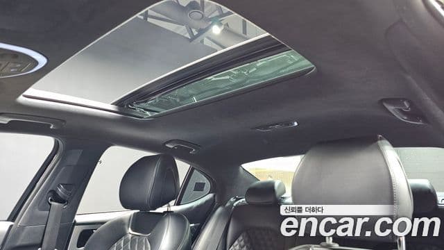 Genesis G70 2018 — ფოტო 17/20