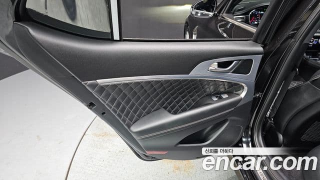 Genesis G70 2018 — Photo 1/30
