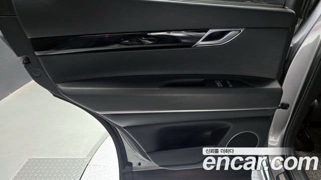 Genesis GV80 2021 — ფოტო 20/30