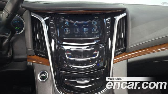 Cadillac Escalade 2020 — Şəkil 14/20