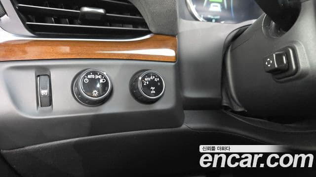 Cadillac Escalade 2020 — Şəkil 19/20