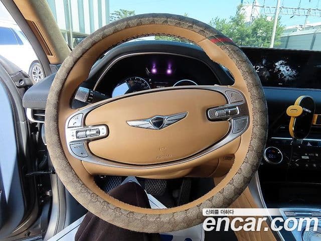 Genesis GV80 2020 — ფოტო 8/20