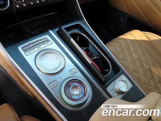 Genesis GV80 2020 — ფოტო 13/20