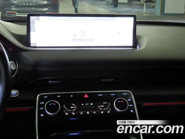 Genesis GV80 2021 — ფოტო 8/20