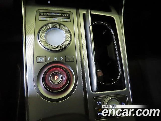 Genesis GV80 2021 — ფოტო 15/20