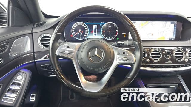 Mercedes-Benz S-Class 2018 — Photo 7/20