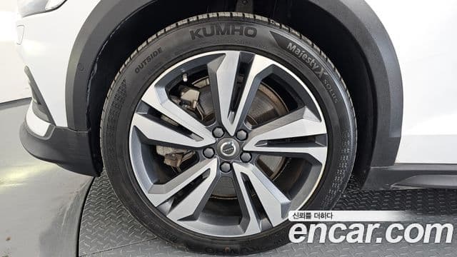 Volvo V60 Cross Country 2021 — ფოტო 12/37