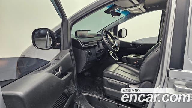 Hyundai Staria 2024 — Şəkil 10/20