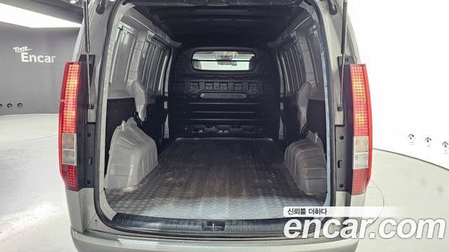 Hyundai Staria 2024 — Şəkil 15/20