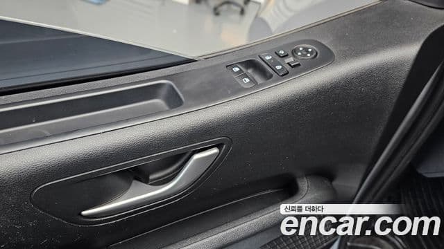 Hyundai Staria 2024 — Şəkil 16/20