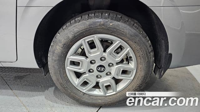 Hyundai Staria 2024 — Şəkil 11/31