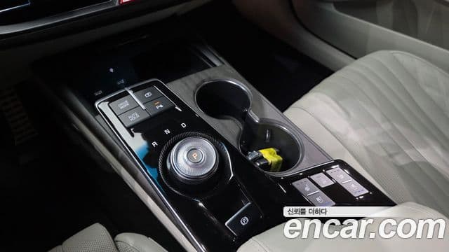 Kia K8 2021 — Şəkil 9/20