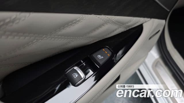 Kia K8 2021 — Şəkil 19/20