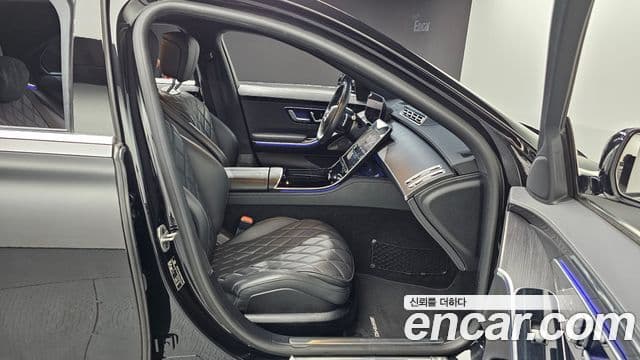 Mercedes-Benz S-Class 2023 — Photo 2/30
