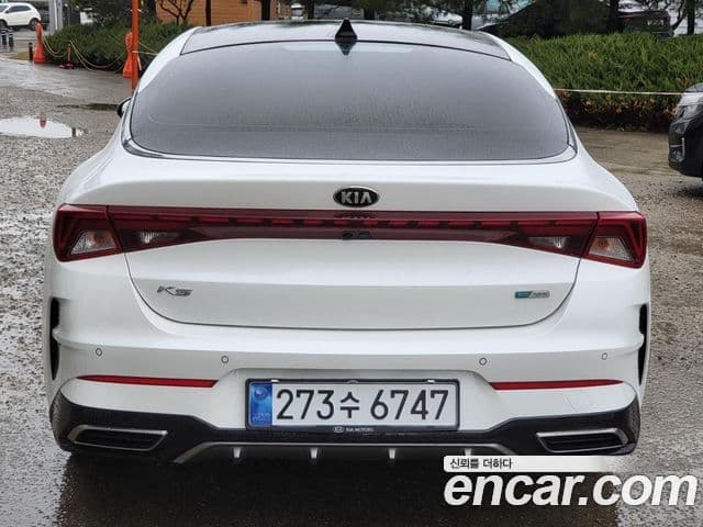 Kia K5 2021 — ფოტო 3/19
