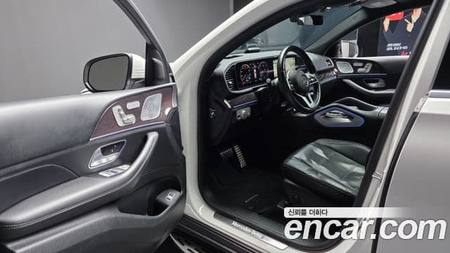 Mercedes-Benz GLE-Class 2021 — Şəkil 9/20
