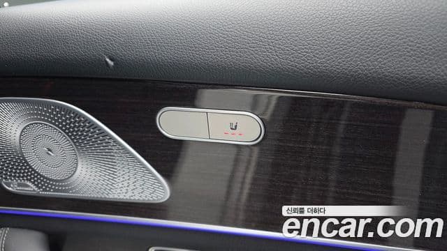 Mercedes-Benz GLE-Class 2021 — Şəkil 17/20